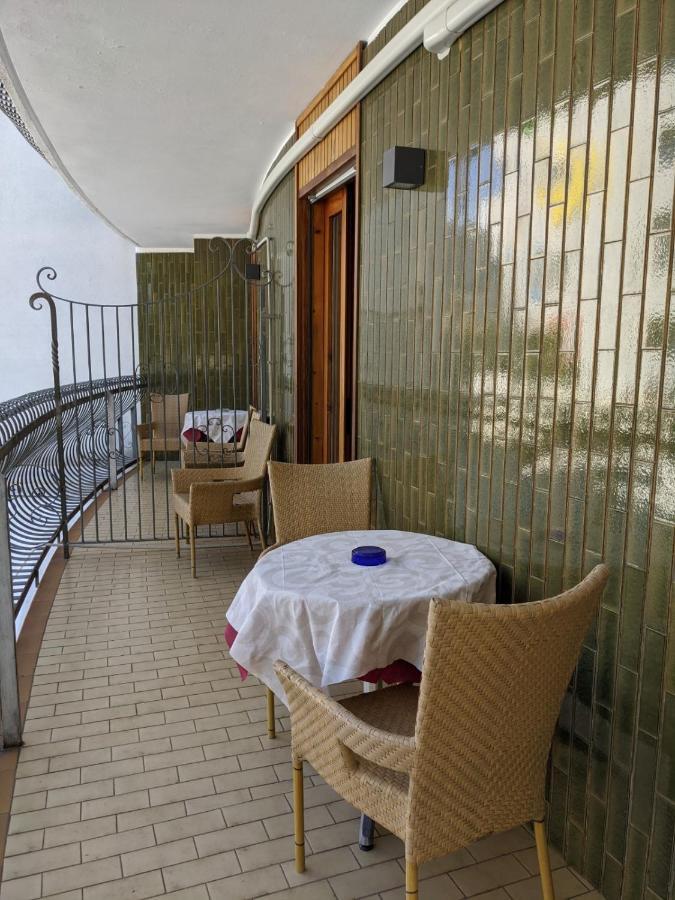 Hotel Corallo Lignano Sabbiadoro Exteriör bild